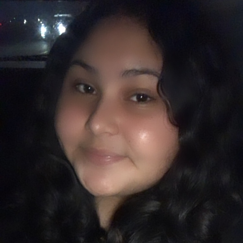 Meet your Posher, Valeria